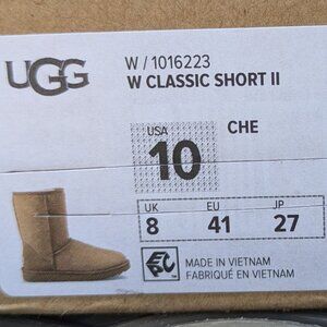 NIB UGG Women's Classic Short II Boots